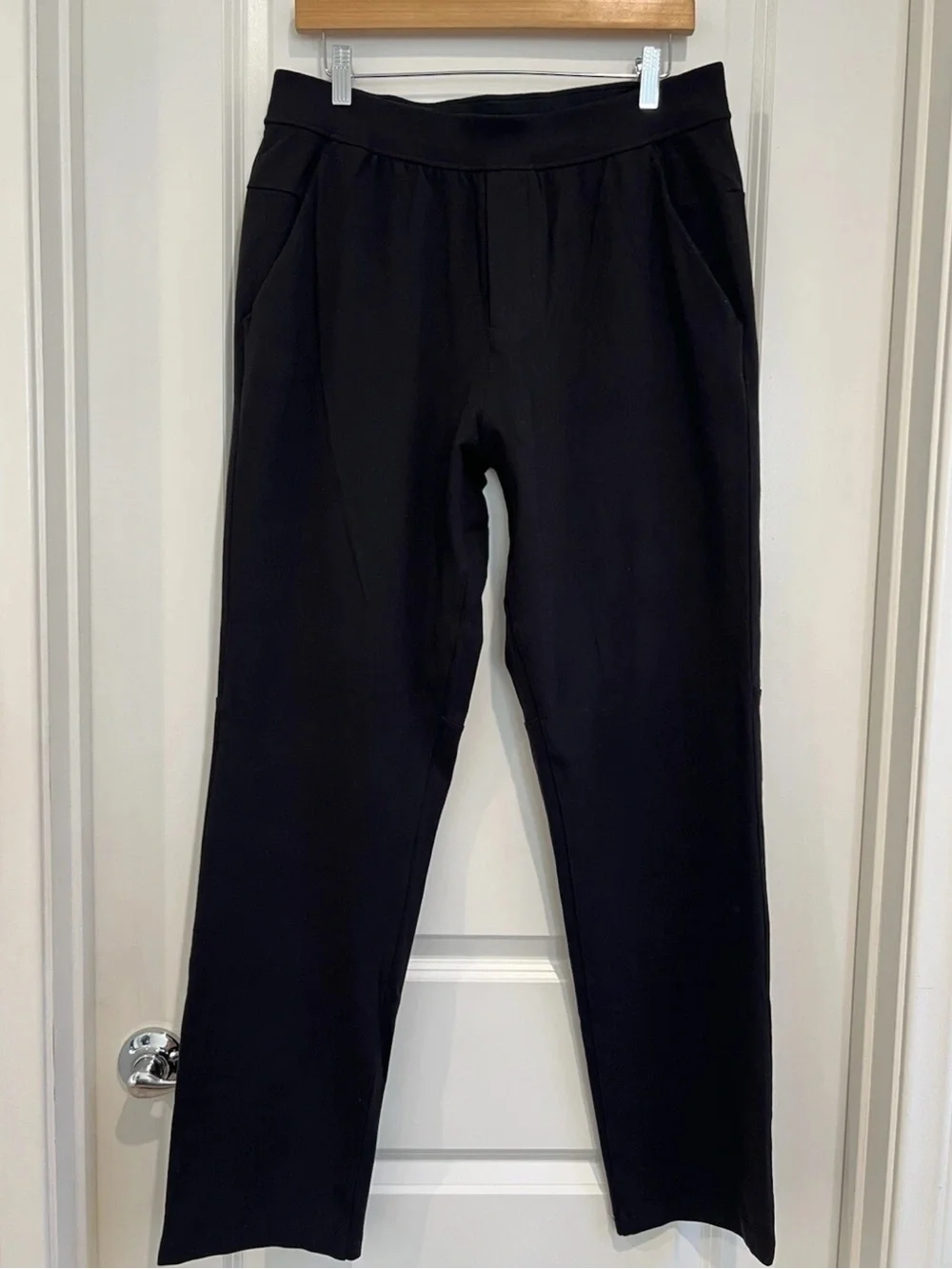 Lululemon Discipline Pant Men’s Medium Black Athletic Stretch Straight Leg Sz 8